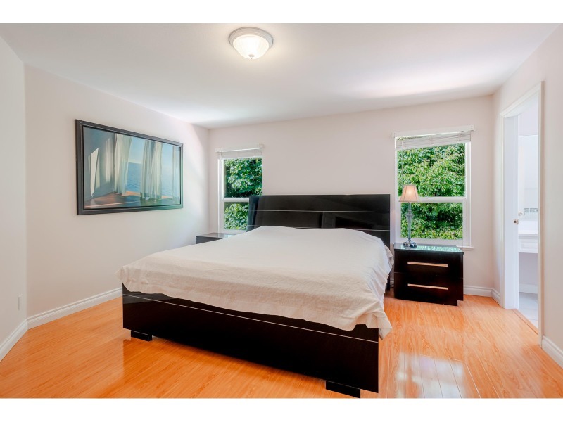 250707161859_surrey main bed room.jpg